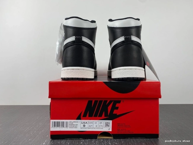 High (2023) 85 Black Jordan Retro White 1 BQ4422-001 0817